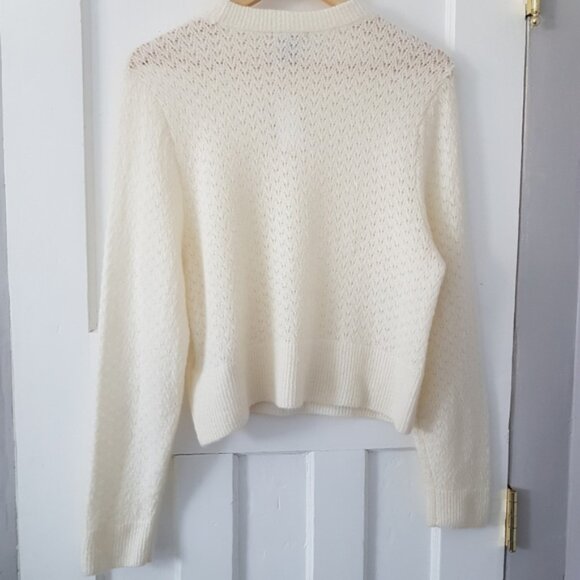 H&M Crewneck Pointelle Pullover Long Sleeve Ribbed Trim Knit Sweater Cream Sz M - Picture 4 of 10
